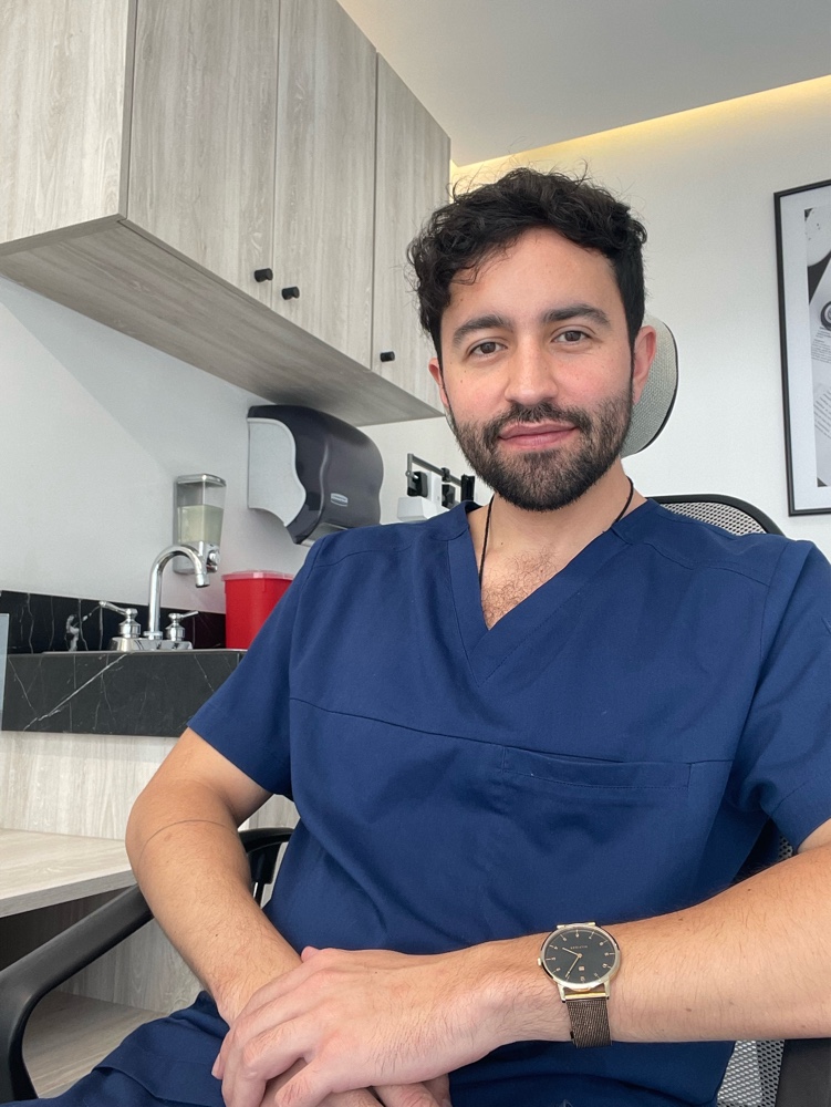 Dr. Alexis Hernandez Muñoz