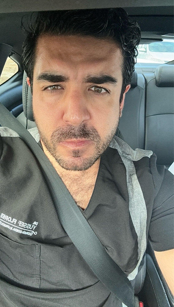 Dr. Yussef Flores