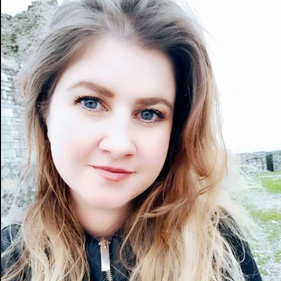 Dr. Mateja Vinkšel Prah