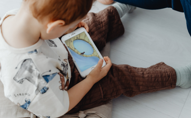 How to Establish a Balanced Screen Time Routine for children?