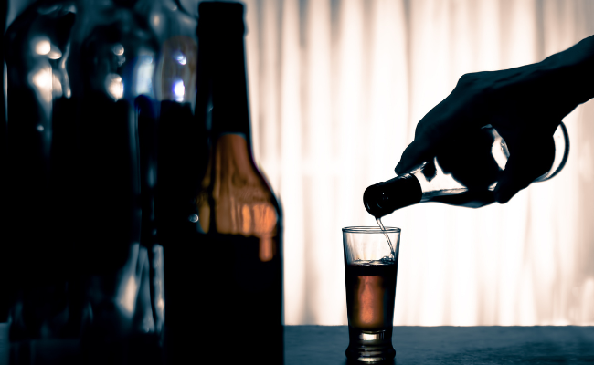 Why avoid alcohol with Mefenamic Acid?