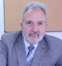 Dr. Daniel Gandia